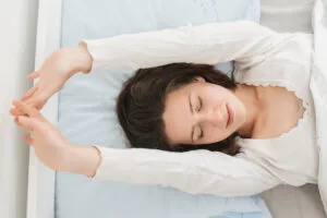 Is It OK to Sleep Without a Pillow