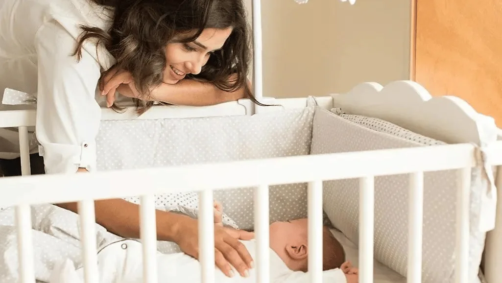 When Can Babies Use Pillows? A Guide for New Parents 1 When can babies use pillows