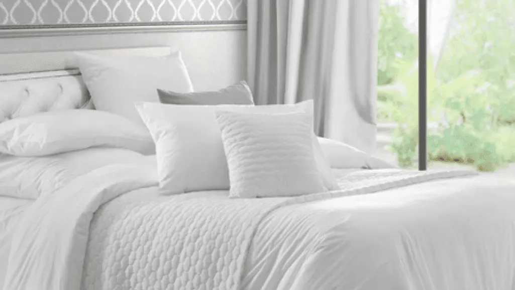 Proper pillow care for hotel pillows